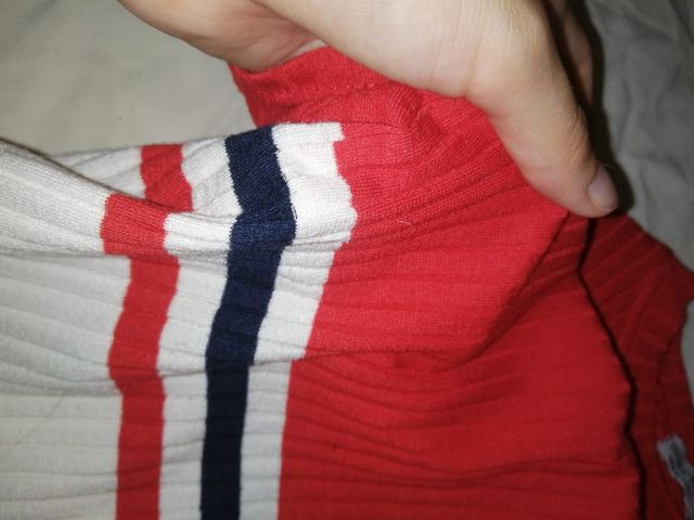 Camiseta ajustada roja