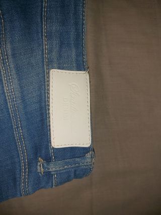 Pantalón Stradivarius talla 38