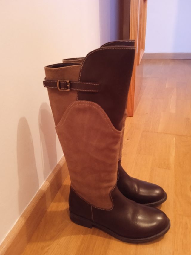 Botas altas marrones