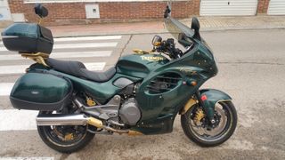 Moto clasica Triumph Tropic