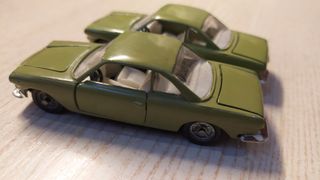 Collezione due Modellini FIAT 1500 Made in URSS.