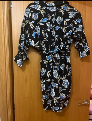 Vestido camisero de flores