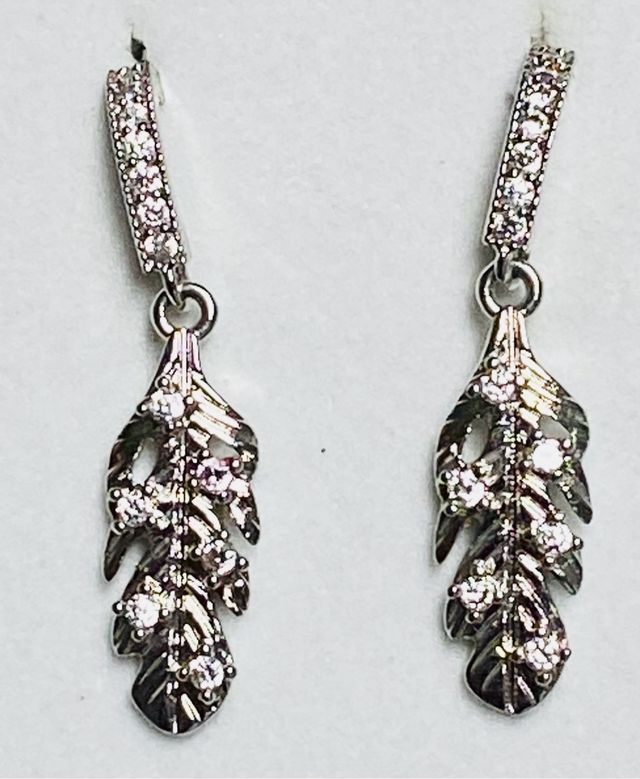 Pendientes de plumas y circonitas plata ley 925