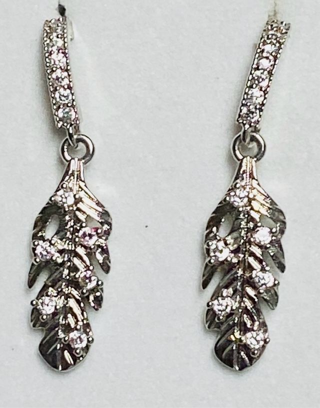 Pendientes de plumas y circonitas plata ley 925