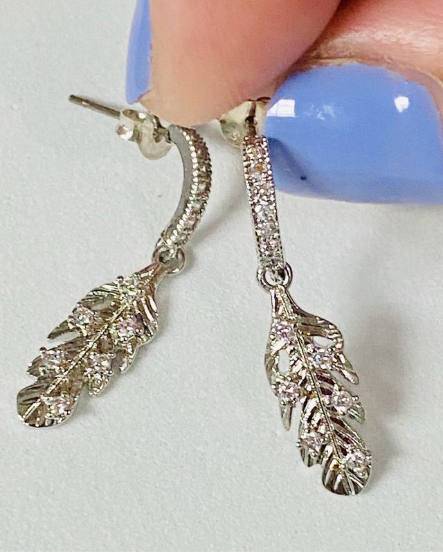 Pendientes de plumas y circonitas plata ley 925