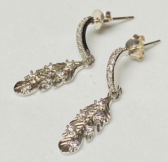 Pendientes de plumas y circonitas plata ley 925
