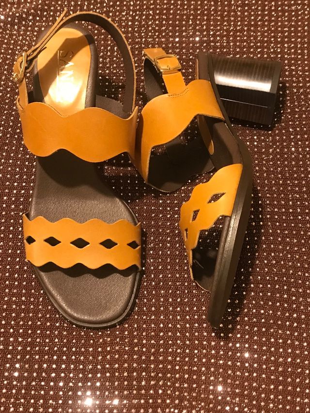 sandalias piel nuevas