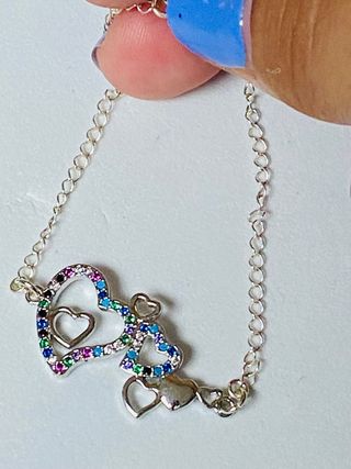 Pulsera de corazones de gemas y plata de ley 925