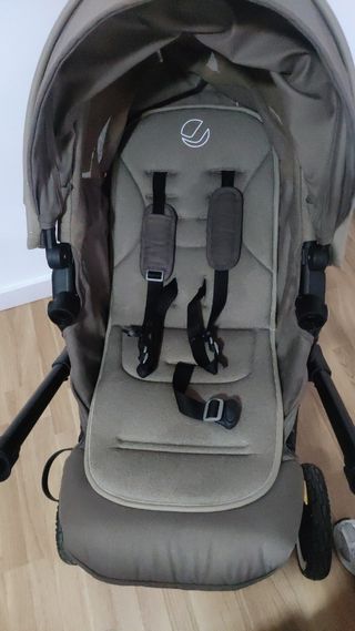 Carrito de  bebe duo jane crosslight muy completo