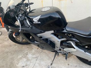 Honda CBR 250 mc22