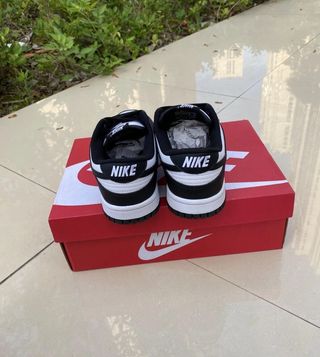 Nike panda
