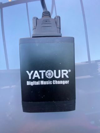 YATOUR YT-M06 Adaptador USB MP3 AUX SD