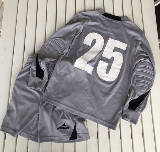 Camiseta y pantalon corto portero jesuitas