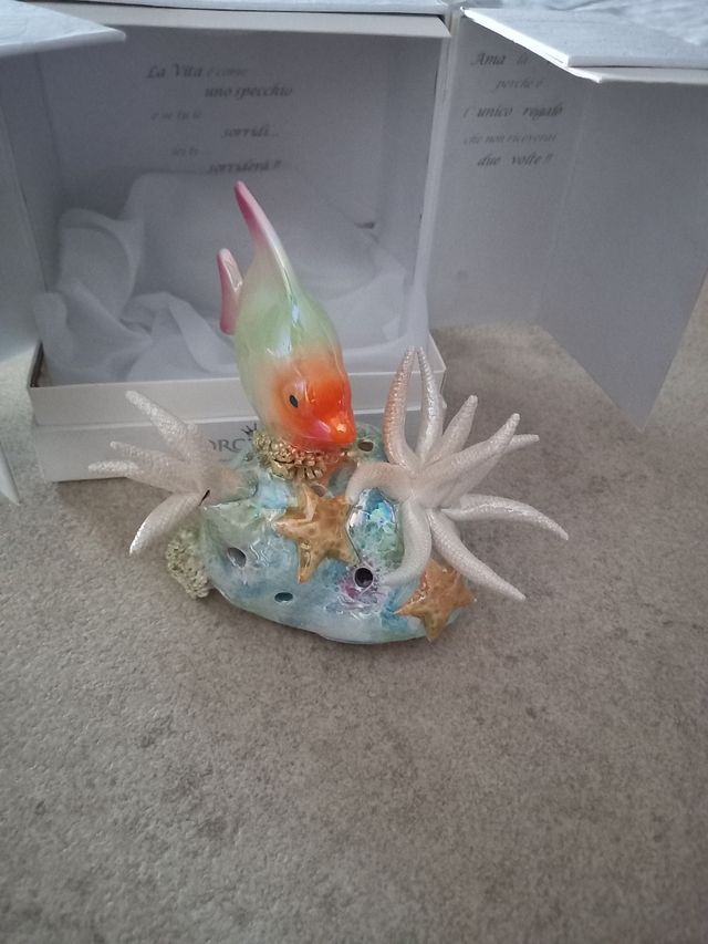 Soprammobile pesce colorato