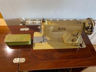 Máquina de coser Alfa 50