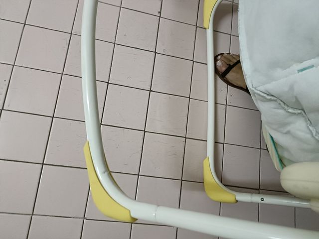 Hamaca bebé moví automático