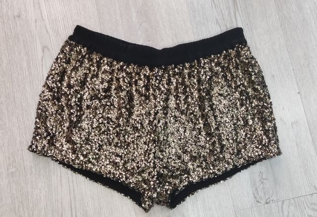 Short lentejuelas talla L