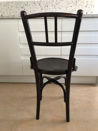 Antigua silla Thonet