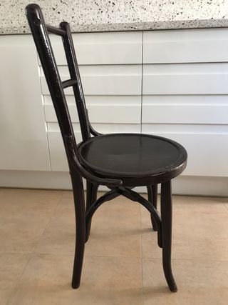 Antigua silla Thonet