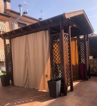 Pérgola de madera + tejado