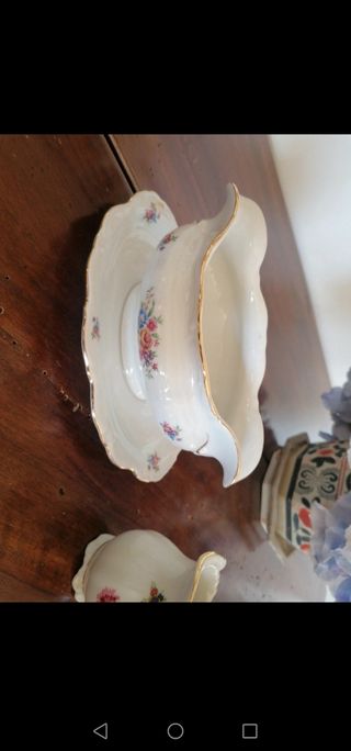 Set di zuccheriera-lattiera-salsiera