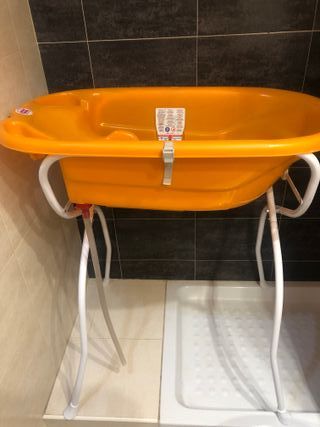 Bañera bebé con patas y termómetro