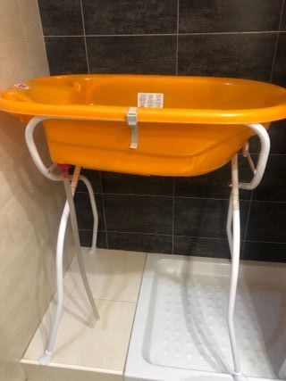 Bañera bebé con patas y termómetro