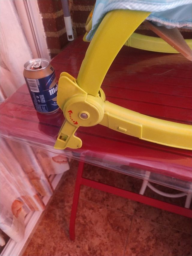 Hamaca balancín de bebé 20€