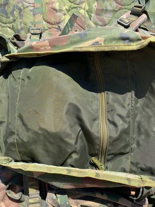Lote 102 Mochilas camufladas