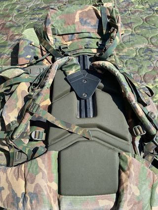 Lote 102 Mochilas camufladas