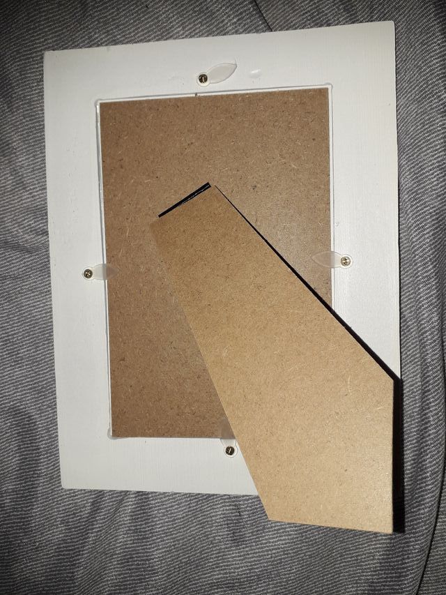 Porta foto petalo marca brandani bianco 10×15 cm.