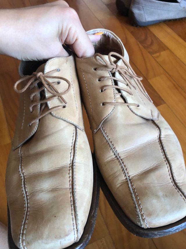 Scarpe con lacci eleganti