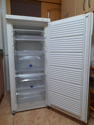 Congelador WHIRLPOOL AFG-8030