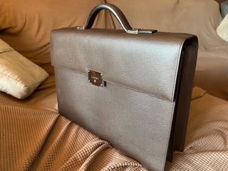 Maletin piel Loewe