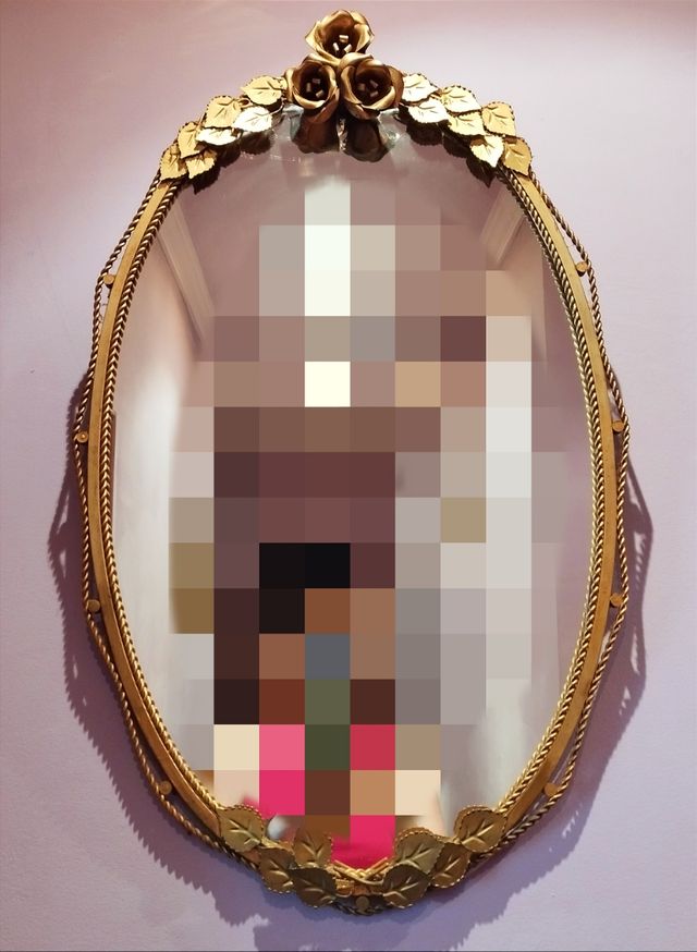 Espejo antiguo, estilo barroco