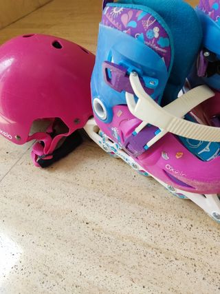 Patines y casco niña