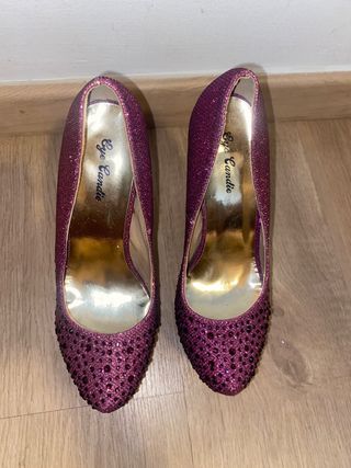 Zapatos fucsias EYE CANDIE