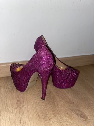 Zapatos fucsias EYE CANDIE