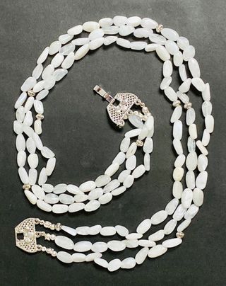 Collar con piedra de luna triple en plata ley 925