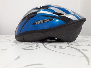 Casco para bicicleta.