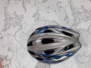Casco para bicicleta.