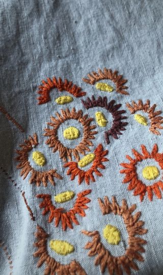 🌼 Mantel antiguo de lino