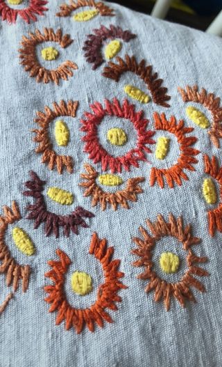 🌼 Mantel antiguo de lino