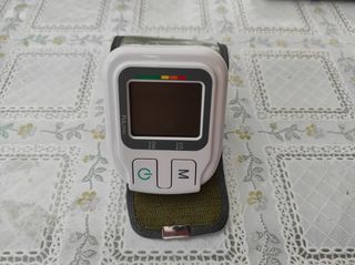 Pulsometro de muñeca 