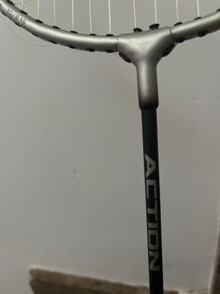 raqueta badminton fisher Action titanium