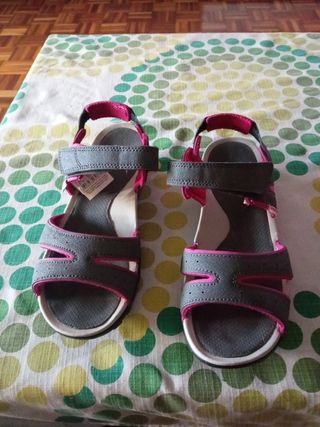 Sandalias Quechua a extrenar