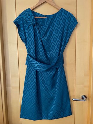 Vestido midi verde azulado. Mango. NUEVO