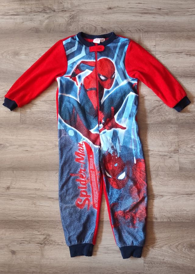 Disfraz, pijama Spiderman talla 5/6