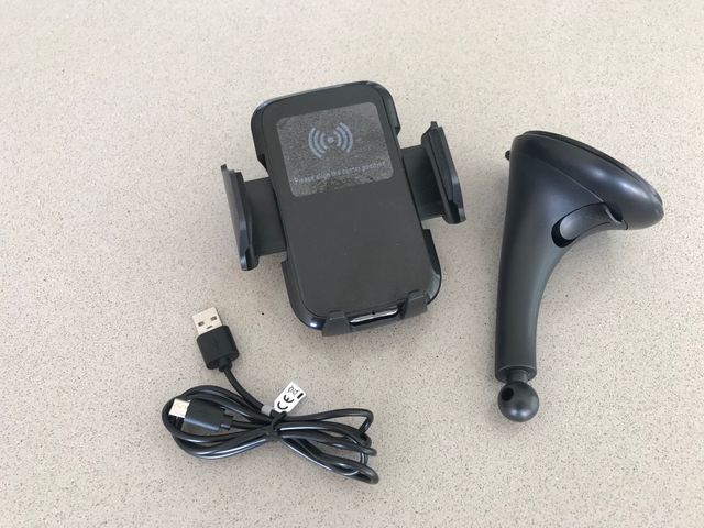 Suport per a smartphone amb carregador