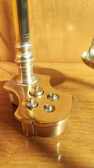 Báscula antigua de farmacia